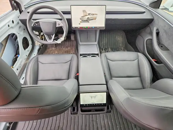 5YJ3E1EBXSF910967 2025 TESLA MODEL 3 - Image 8