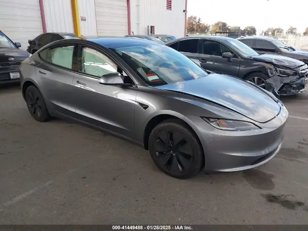 5YJ3E1EBXSF912475 2025 TESLA MODEL 3 - Image 1