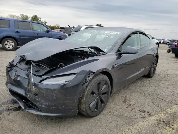 5YJ3E1EBXSF914310 2025 TESLA MODEL 3 - Image 1