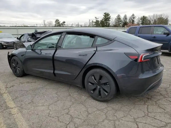 5YJ3E1EBXSF914310 2025 TESLA MODEL 3 - Image 2