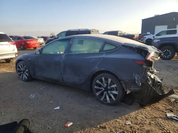 5YJ3E1EBXSF925680 2025 TESLA MODEL 3 - Image 2