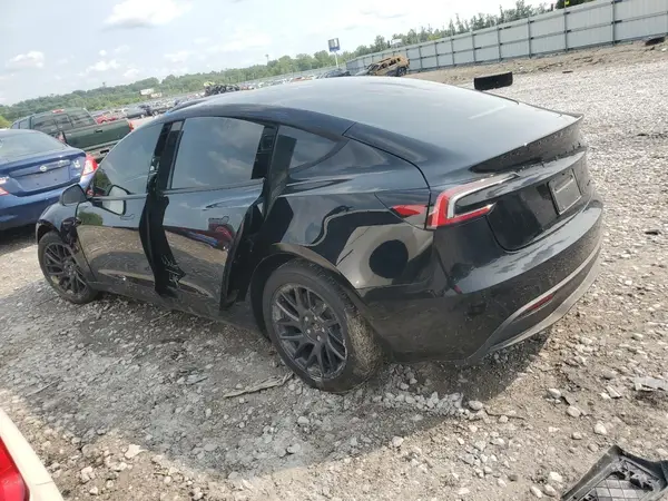 5YJ3E1EBXSF939899 2025 TESLA MODEL 3 - Image 2