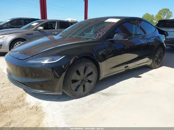 5YJ3E1EBXSF940258 2025 TESLA MODEL 3 - Image 2