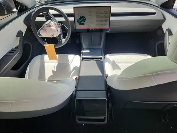 5YJ3E1EBXSF953818 2025 TESLA MODEL 3 - Image 8
