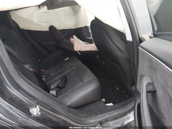 5YJ3E1EBXSF963460 2025 TESLA MODEL 3 - Image 8