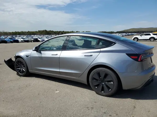 5YJ3E1EBXSF979187 2025 TESLA MODEL 3 - Image 2