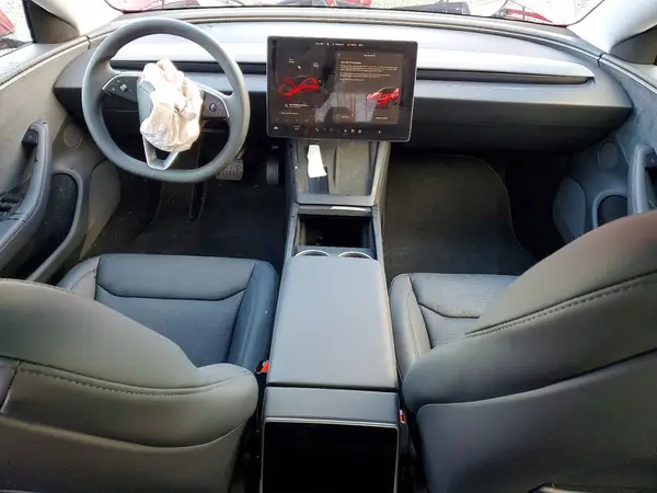 5YJ3E1EBXTF148693 2026 TESLA MODEL 3 - Image 8