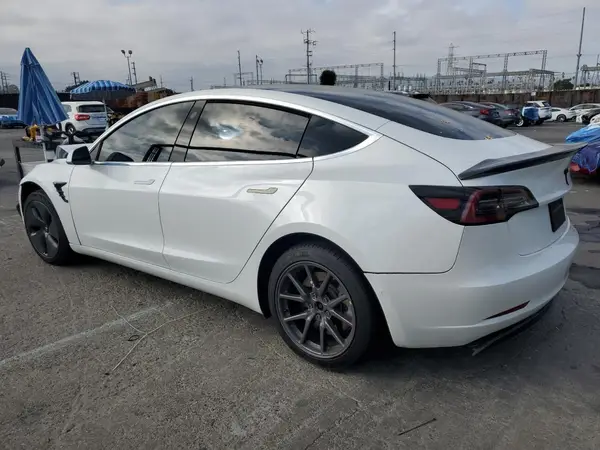 5YJ3E1EC0LF602328 2020 TESLA MODEL 3 - Image 2