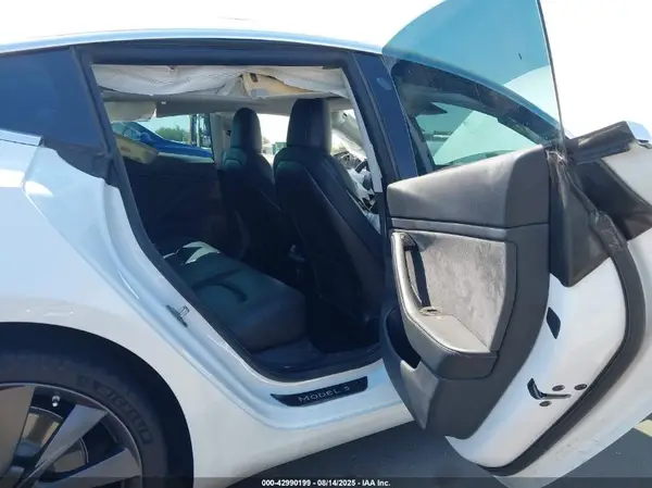 5YJ3E1EC0LF719312 2020 TESLA MODEL 3 - Image 8