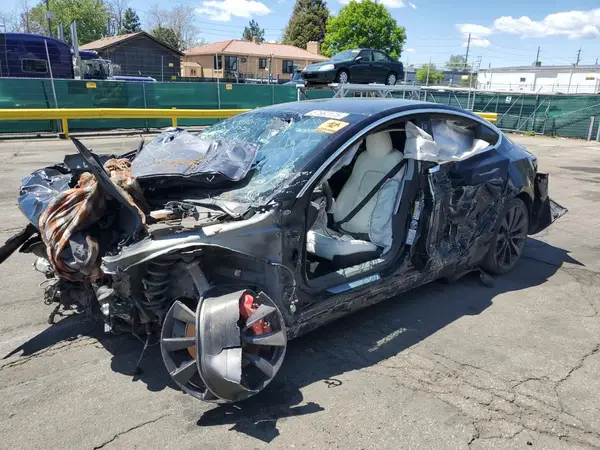 5YJ3E1EC0LF742797 2020 TESLA MODEL 3 - Image 1