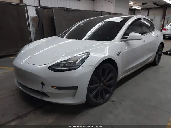 5YJ3E1EC0LF742900 2020 TESLA MODEL 3 - Image 2