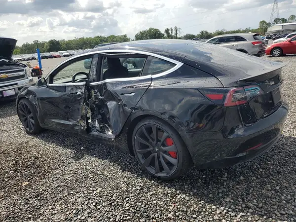 5YJ3E1EC0LF796181 2020 TESLA MODEL 3 - Image 2
