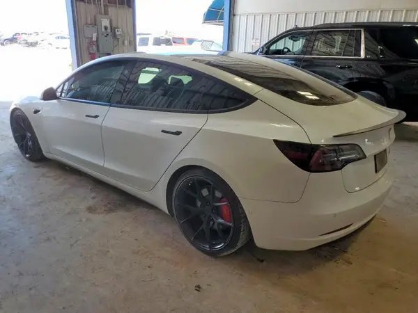 5YJ3E1EC0LF796388 2020 TESLA MODEL 3 - Image 2