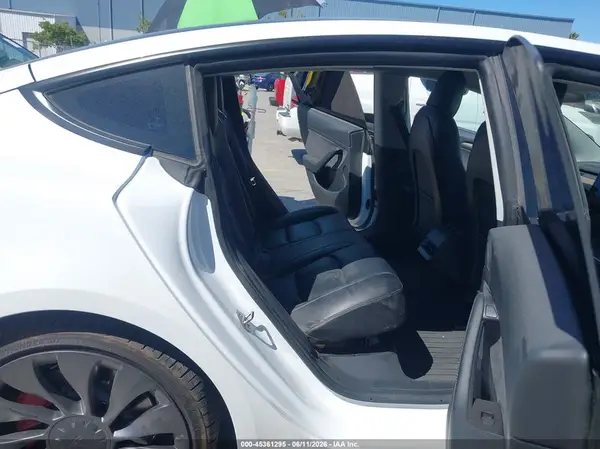 5YJ3E1EC0MF049200 2021 TESLA MODEL 3 - Image 8