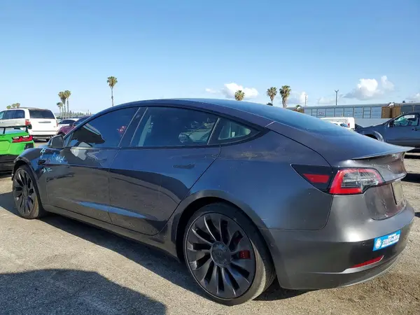 5YJ3E1EC0MF077871 2021 TESLA MODEL 3 - Image 2
