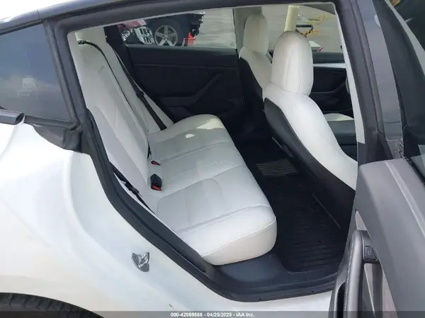 5YJ3E1EC0MF082522 2021 TESLA MODEL 3 - Image 8