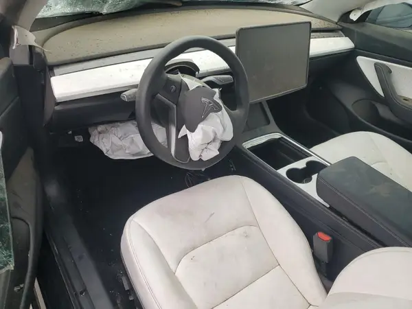 5YJ3E1EC0MF856381 2021 TESLA MODEL 3 - Image 8