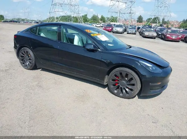 5YJ3E1EC0NF103919 2022 TESLA MODEL 3 - Image 1