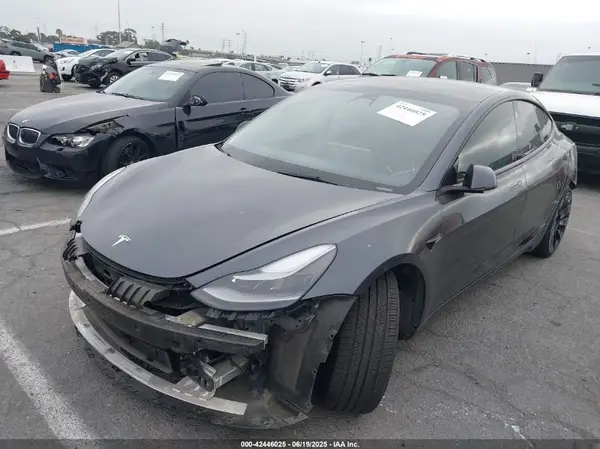 5YJ3E1EC0NF132787 2022 TESLA MODEL 3 - Image 2