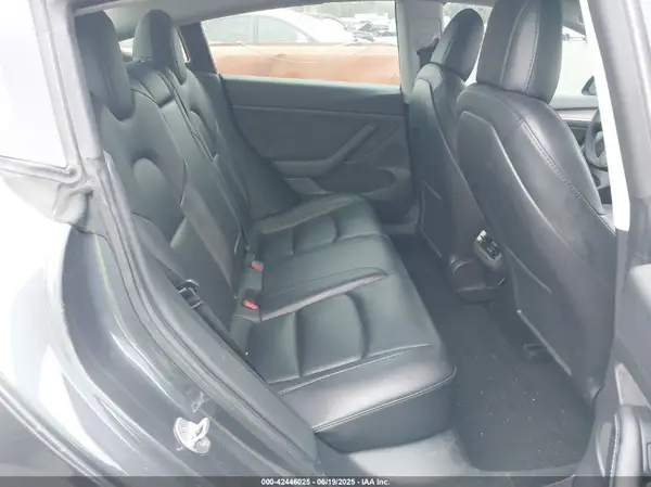 5YJ3E1EC0NF132787 2022 TESLA MODEL 3 - Image 8