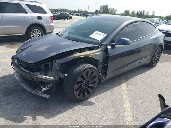 5YJ3E1EC0NF193895 2022 TESLA MODEL 3 - Image 2