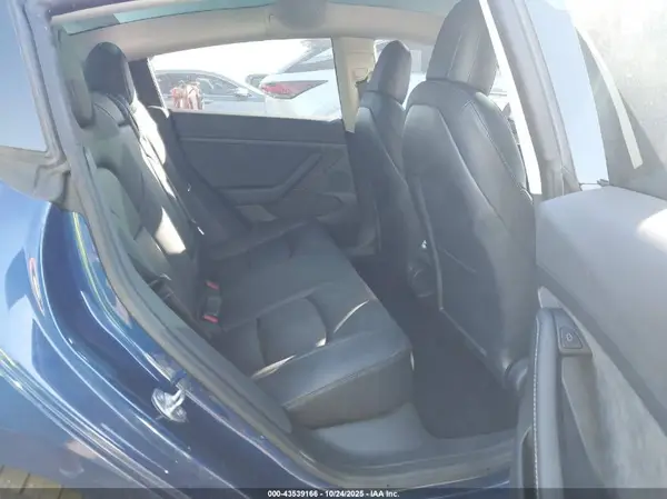 5YJ3E1EC0NF269597 2022 TESLA MODEL 3 - Image 8