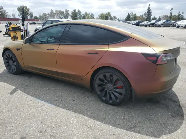 5YJ3E1EC0NF329958 2022 TESLA MODEL 3 - Image 2