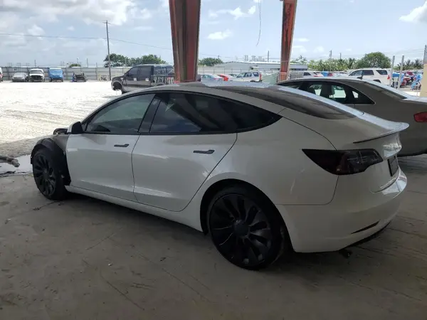 5YJ3E1EC0NF350745 2022 TESLA MODEL 3 - Image 2