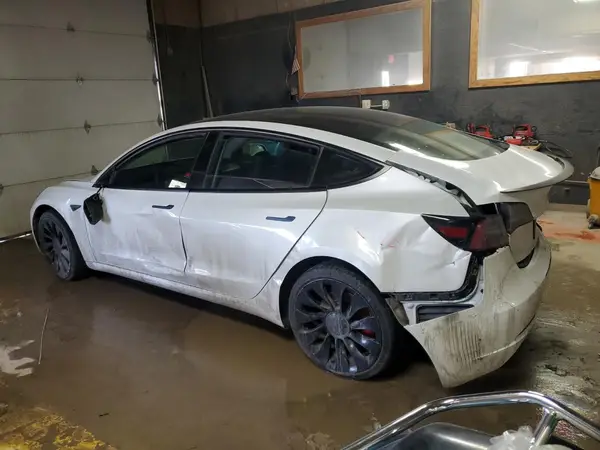 5YJ3E1EC0PF411269 2023 TESLA MODEL 3 - Image 2
