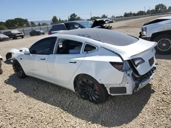 5YJ3E1EC0PF494539 2023 TESLA MODEL 3 - Image 2