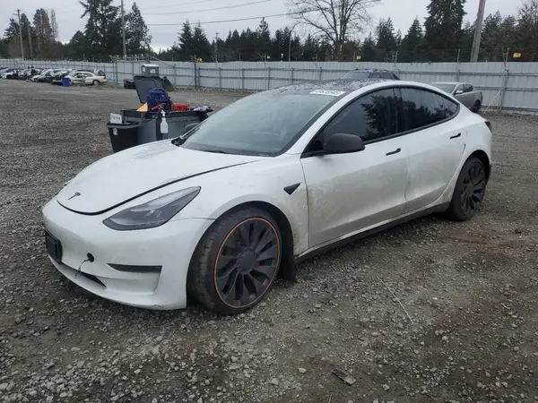 5YJ3E1EC0PF563620 2023 TESLA MODEL 3 - Image 1