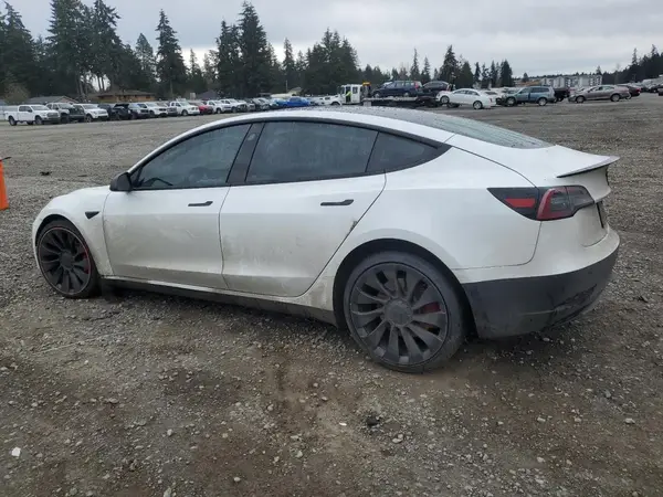 5YJ3E1EC0PF563620 2023 TESLA MODEL 3 - Image 2