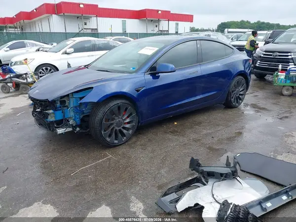 5YJ3E1EC0PF586489 2023 TESLA MODEL 3 - Image 2