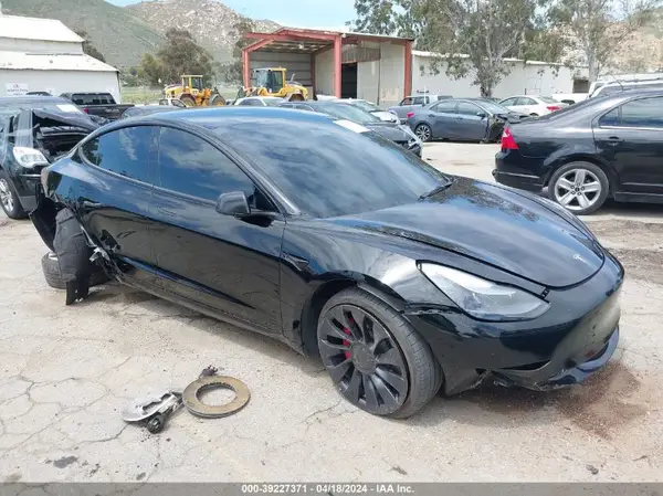 5YJ3E1EC0PF595628 2023 TESLA MODEL 3 - Image 1