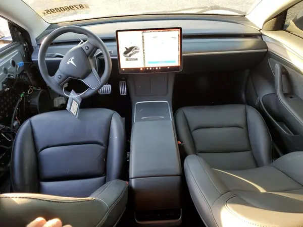 5YJ3E1EC0PF636632 2023 TESLA MODEL 3 - Image 8