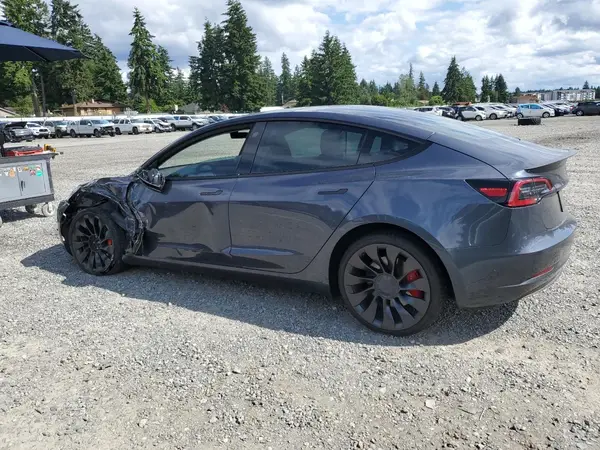 5YJ3E1EC0PF637621 2023 TESLA MODEL 3 - Image 2