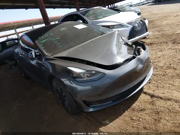 5YJ3E1EC0PF675253 2023 TESLA MODEL 3 - Image 1