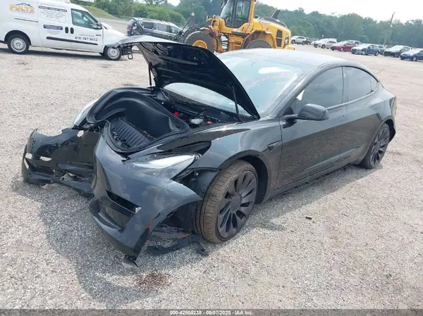 5YJ3E1EC0PF683787 2023 TESLA MODEL 3 - Image 2