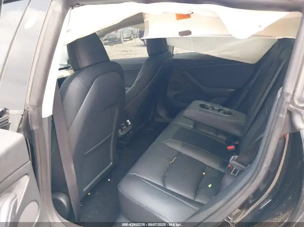 5YJ3E1EC0PF683787 2023 TESLA MODEL 3 - Image 8