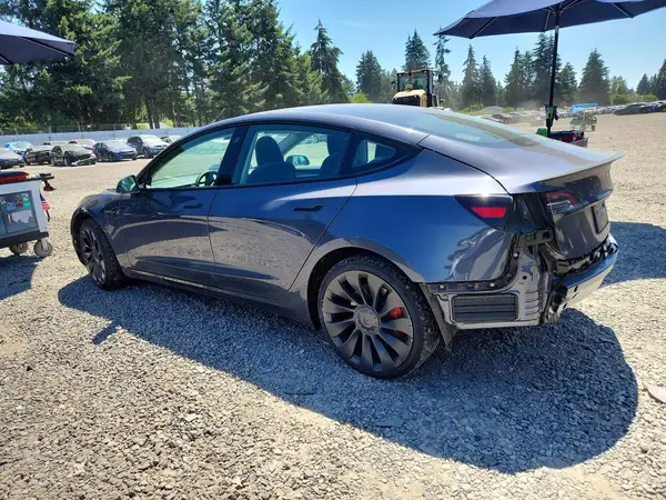 5YJ3E1EC0PF709482 2023 TESLA MODEL 3 - Image 2