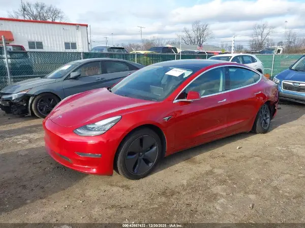 5YJ3E1EC1LF586429 2020 TESLA MODEL 3 - Image 2