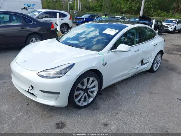 5YJ3E1EC1LF586950 2020 TESLA MODEL 3 - Image 2