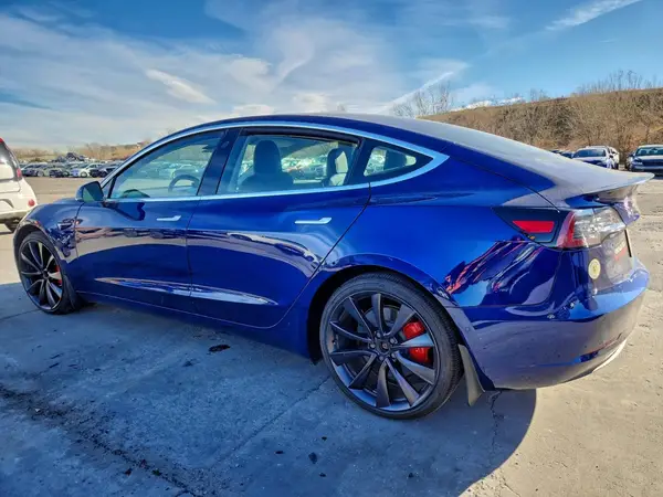 5YJ3E1EC1LF623818 2020 TESLA MODEL 3 - Image 2