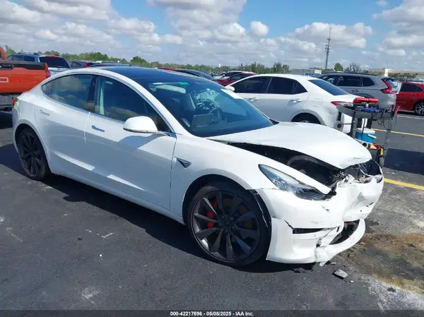 5YJ3E1EC1LF624113 2020 TESLA MODEL 3 - Image 1