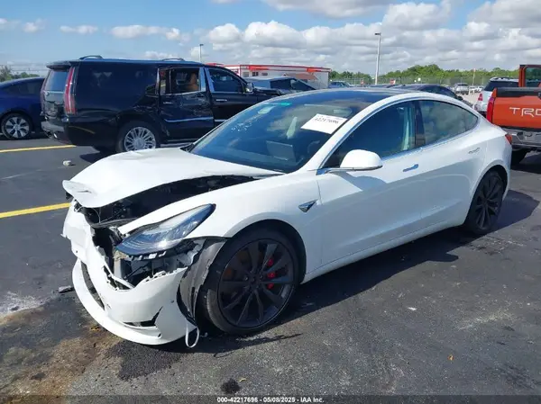 5YJ3E1EC1LF624113 2020 TESLA MODEL 3 - Image 2