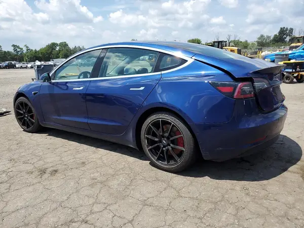 5YJ3E1EC1LF713907 2020 TESLA MODEL 3 - Image 2