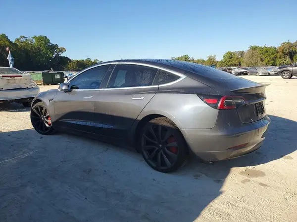 5YJ3E1EC1LF736149 2020 TESLA MODEL 3 - Image 2