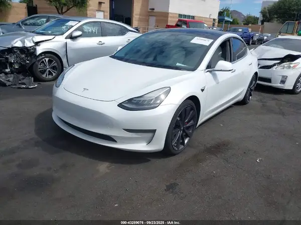 5YJ3E1EC1LF784668 2020 TESLA MODEL 3 - Image 2