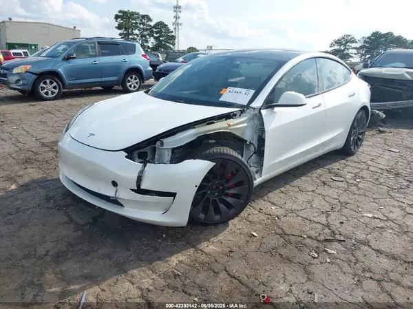 5YJ3E1EC1MF013435 2021 TESLA MODEL 3 - Image 2