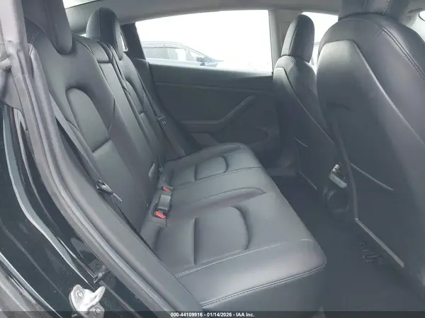 5YJ3E1EC1MF036990 2021 TESLA MODEL 3 - Image 8